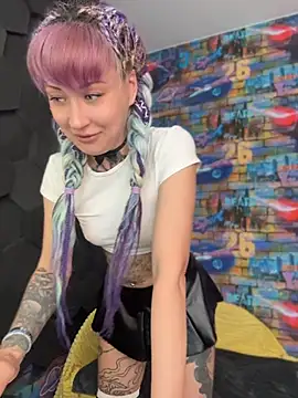 Snapshot of Tattoo__Moon chatting on 05.18.26 Tattoo Moon online show from 05.18.26