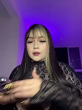 Snapshot of Daniela_ruizz chatting on 05.10.26 Daniela ruizz online show from 05.10.26