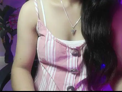 Snapshot of Isha_Lush chatting on 12.22.25 Isha Lush online show from 12.22.25