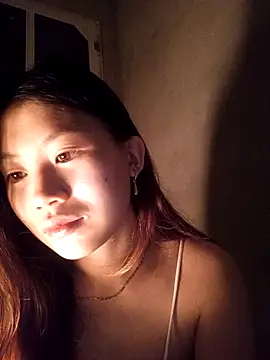Snapshot of Lomay69 chatting on 12.21.25 Lomay69 online show from 12.21.25