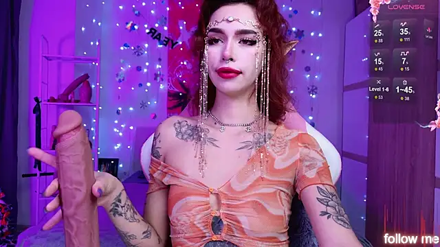 Snapshot of LeylaNoir_02 chatting on 01.15.26 LeylaNoir 02 online show from 01.15.26