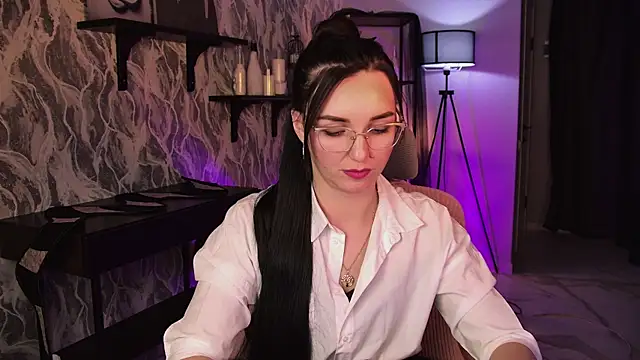 Snapshot of WendyMoris chatting on 01.13.26 WendyMoris online show from 01.13.26