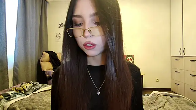 Snapshot of Qwami_Amie chatting on 02.22.26 Qwami Amie online show from 02.22.26