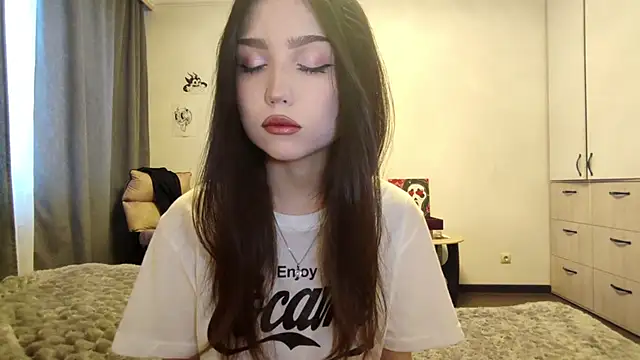 Snapshot of Qwami_Amie chatting on 02.24.26 Qwami Amie online show from 02.24.26