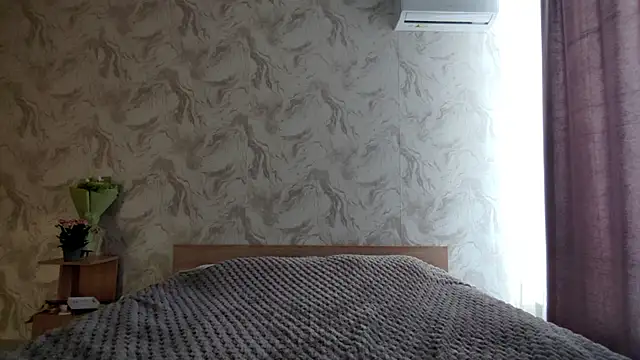 Snapshot of Qwami_Amie chatting on 03.10.26 Qwami Amie online show from 03.10.26