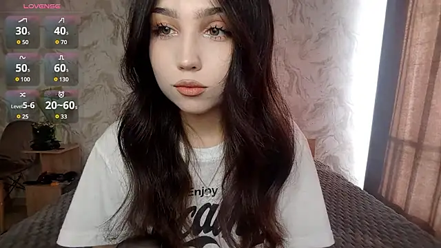 Snapshot of Qwami_Amie chatting on 03.27.26 Qwami Amie online show from 03.27.26