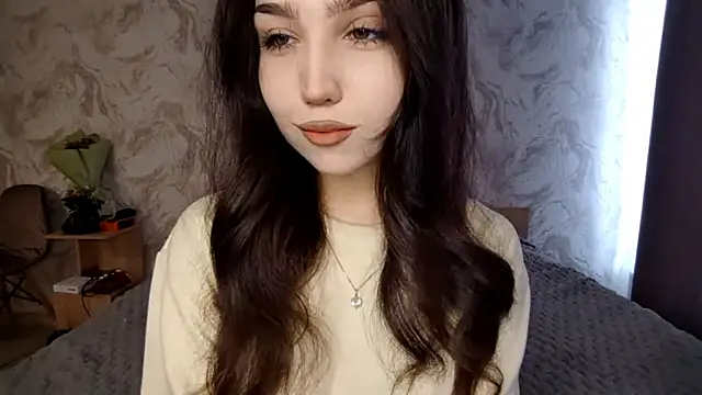 Snapshot of Qwami_Amie chatting on 04.16.26 Qwami Amie online show from 04.16.26