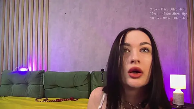 sasha strip online show from 04.18.26
