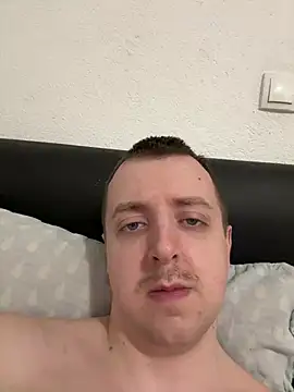 Snapshot of BezzBoii@xh chatting on 02.08.25 BezzBoiixh online show from 02.08.25