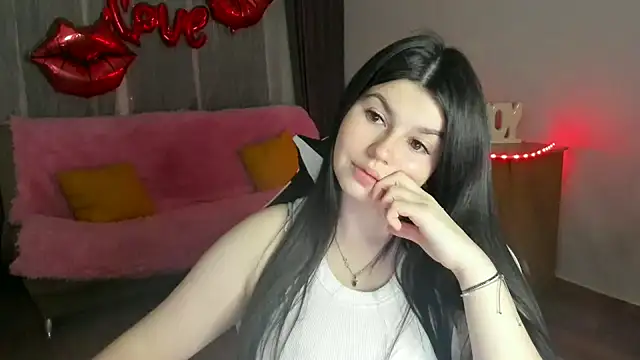 Snapshot of KisaModel chatting on 05.03.26 KisaModel online show from 05.03.26