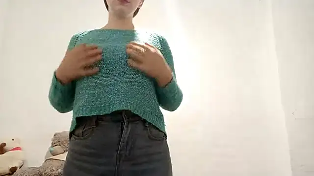 Snapshot of ClarisaCalvary chatting on 12.21.25 ClarisaCalvary online show from 12.21.25