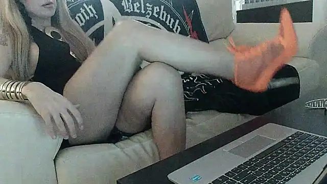 Snapshot of Sandro7879 chatting on 02.13.26 Sandro7879 online show from 02.13.26