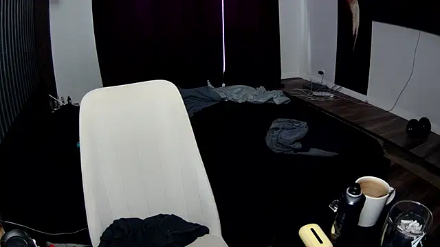 Nicole Pars online show from 02.28.26