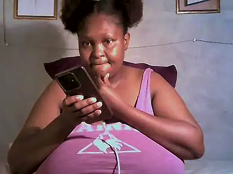 sweetmilkylady online show from 04.13.26