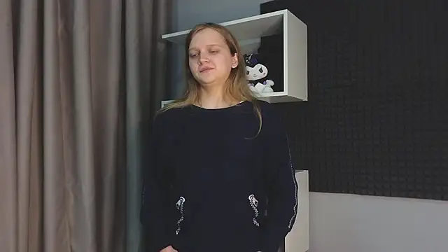 Snapshot of HazeElariel chatting on 03.16.26 HazeElariel online show from 03.16.26