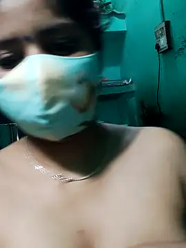 Snapshot of Cuple_masti72 chatting on 05.15.26 Cuple masti72 online show from 05.15.26