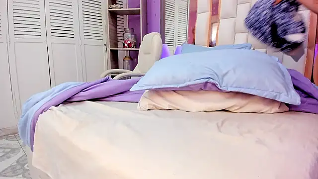 Snapshot of rousse_millers chatting on 04.08.26 rousse millers online show from 04.08.26