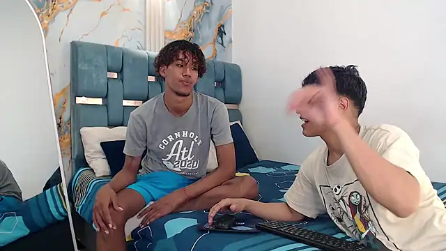 YOUNG GUYS1 online show from 02.10.26