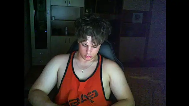 Snapshot of GymGuy0505 chatting on 05.27.26 GymGuy0505 online show from 05.27.26