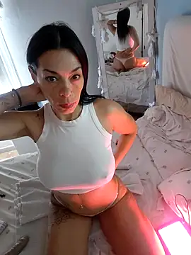 Snapshot of dulcemorela83 chatting on 02.13.26 dulcemorela83 online show from 02.13.26