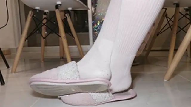 Snapshot of Feetbeth chatting on 06.21.26 Feetbeth online show from 06.21.26