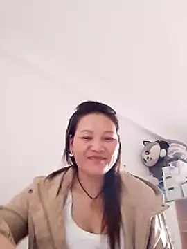 Snapshot of Cako-naka chatting on 02.20.26 Cako-naka online show from 02.20.26