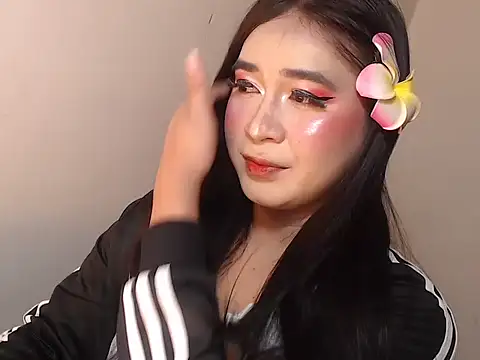 camelastarsairo online show from 04.12.26