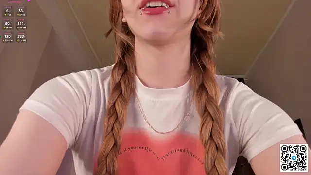 Snapshot of EmmaPratt chatting on 03.01.26 EmmaPratt online show from 03.01.26