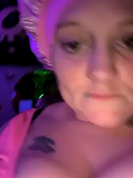 Snapshot of MidnightSeducer@xh chatting on 01.11.26 MidnightSeducerxh online show from 01.11.26