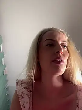 Snapshot of Katharina_Wagner chatting on 06.24.26 Katharina Wagner online show from 06.24.26