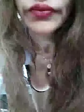 Snapshot of NovaMia chatting on 12.15.25 NovaMia online show from 12.15.25