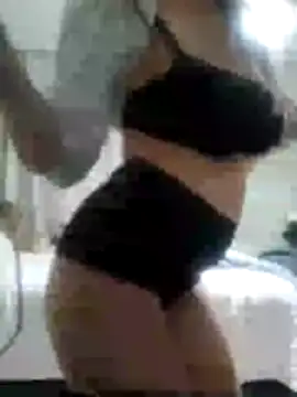 Snapshot of NovaMia chatting on 01.12.26 NovaMia online show from 01.12.26