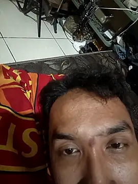 Snapshot of asepSkebord chatting on 12.17.25 asepSkebord online show from 12.17.25