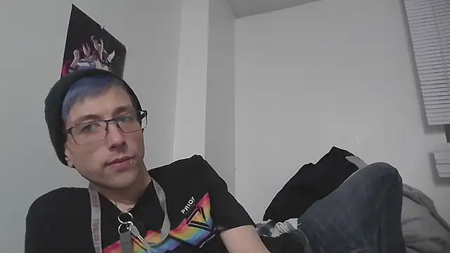 AskAveryAnything online show from 12.19.25