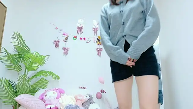 ayu-jpnk online show from 04.06.26