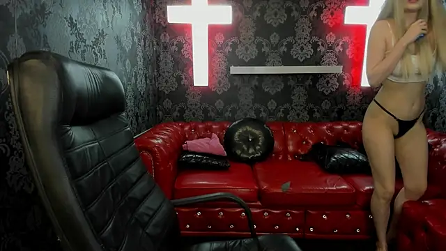 LisaBevy online show from 02.18.26