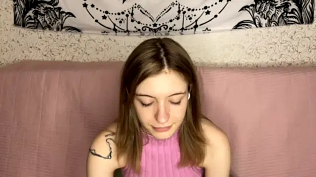 Snapshot of Shining_Robi chatting on 01.11.26 Shining Robi online show from 01.11.26