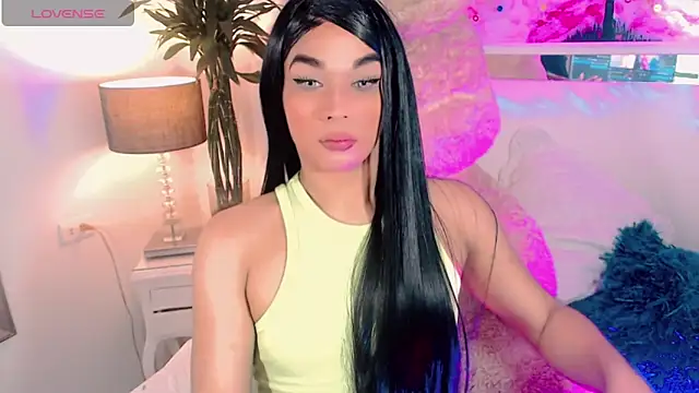 agathaferrer3 online show from 12.16.25