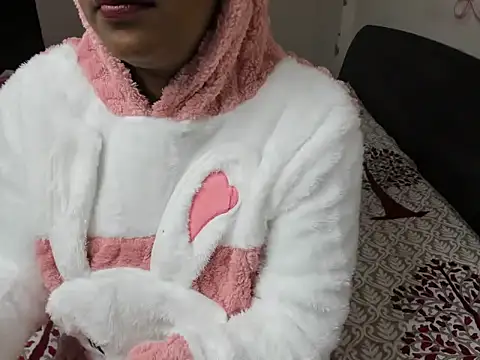 Snapshot of Its-rousee chatting on 12.20.25 Its-rousee online show from 12.20.25