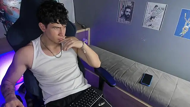 Snapshot of Criss_Adams chatting on 01.14.26 Criss Adams online show from 01.14.26