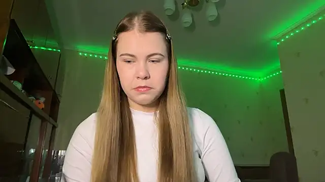 MaevAmy online show from 12.15.25