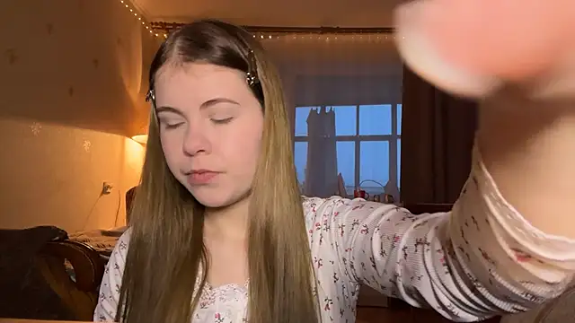 MaevAmy online show from 12.21.25