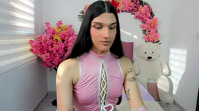 Bianca baldwin  online show from 12.19.25