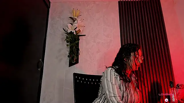 Snapshot of oliviawilde_ chatting on 12.21.25 oliviawilde online show from 12.21.25