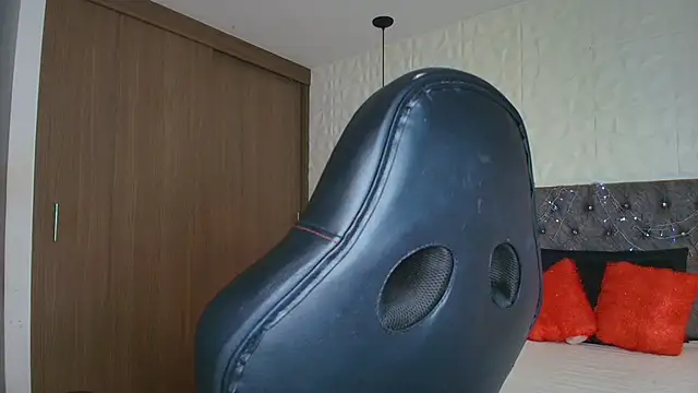 Snapshot of alisson-dl chatting on 01.13.26 alisson-dl online show from 01.13.26