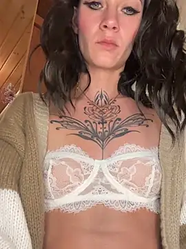 Snapshot of dein_traumchen chatting on 02.06.26 dein traumchen online show from 02.06.26