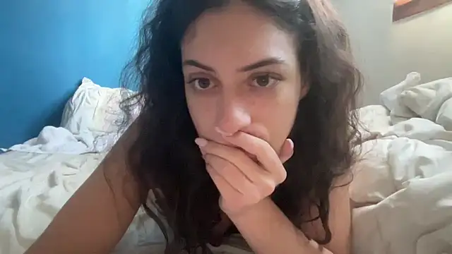 Snapshot of CoquineCharmeuse chatting on 01.10.26 CoquineCharmeuse online show from 01.10.26