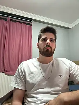 Snapshot of berke3424 chatting on 04.09.26 berke3424 online show from 04.09.26