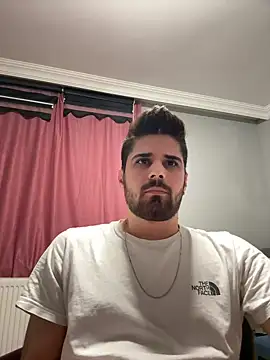 Snapshot of berke3424 chatting on 05.07.26 berke3424 online show from 05.07.26