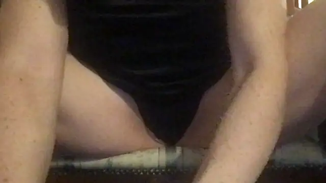 Snapshot of RedPepper- chatting on 12.23.25 RedPepper- online show from 12.23.25